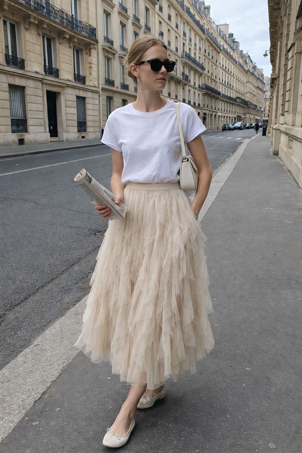 Grossiste WAY WAY SRL - JUPE LONGUE EN TULLE À ÉTAGES AVEC TAILLE ÉLASTIQUE