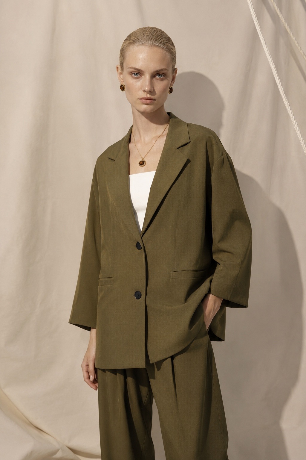 Grossiste WAY WAY SRL - BLAZER EN BI-STRETCH DEUX BOUTONS