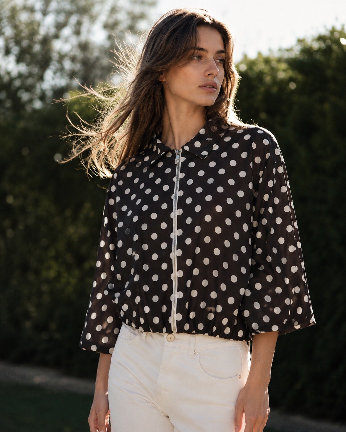 Wholesaler WAY WAY SRL - Lightweight polka dot jacket with zipper and puff sleeves