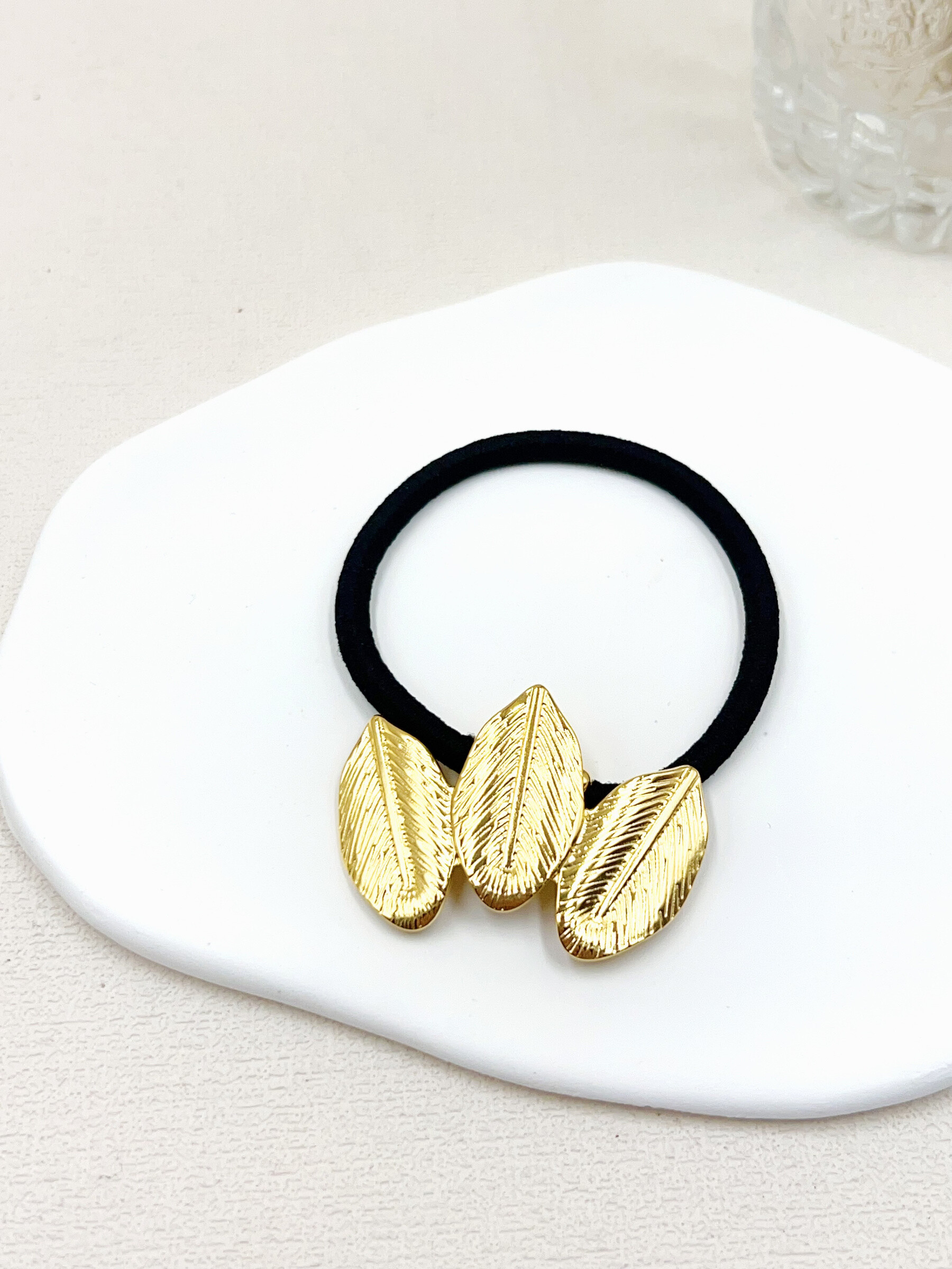 Grossiste WEC Bijoux - ELASTIQUE A CHEVEUX EN ACIER INOXYDABLE AVEC CORDON EN NYLON
