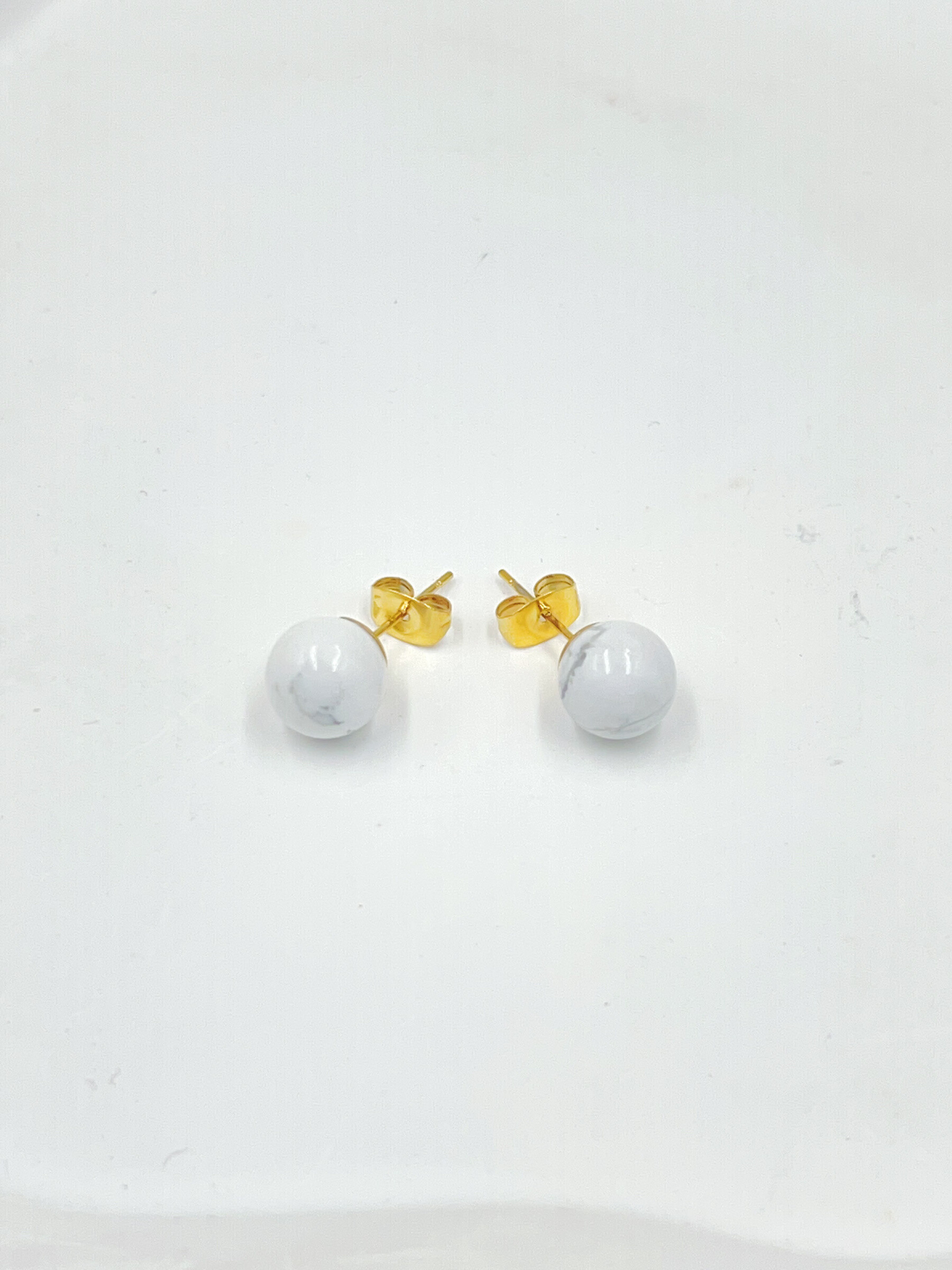 Grossiste WEC Bijoux - BOUCLE D' OREILLES EN ACIER INOXYDABLE + PIERRE HOWLITE
