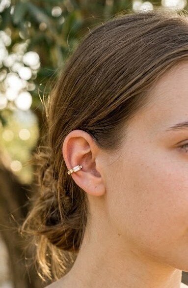 Grossiste WEC Bijoux - Bague d'oreille / Ear Cuff en acier inoxydable serti de zircons