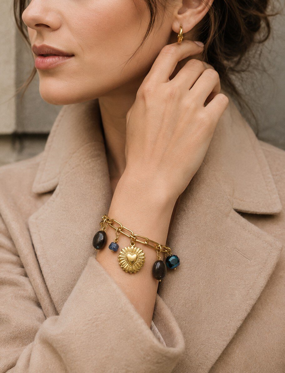 Grossiste WEC Bijoux - Bracelet Chaîne Trombone en Acier Inoxydable Doré avec Breloques Cœur