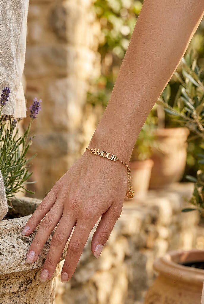 Grossiste WEC Bijoux - Bracelet AMOUR en Acier Inoxydable Doré