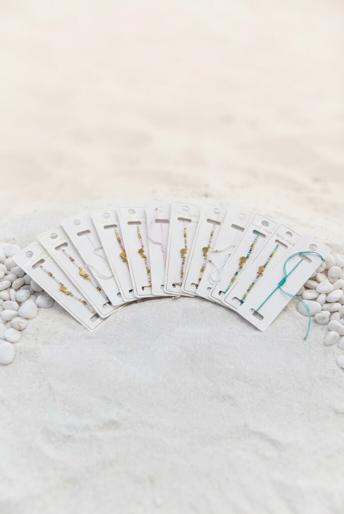Grossiste WEC Bijoux - LOT DE 12 BRACELET CORDON COULEUR MIXE