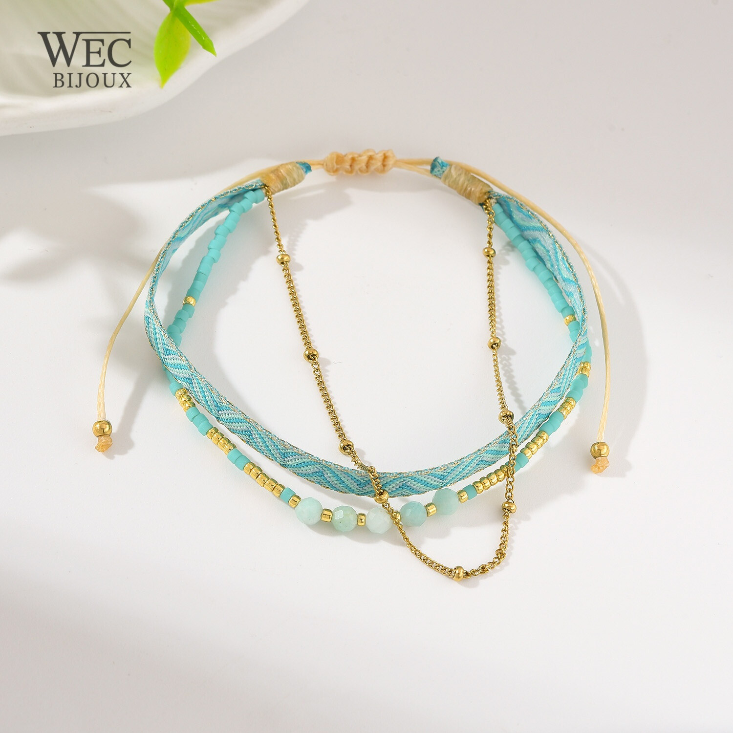 Grossista WEC Bijoux - Bracciale a catena tripla in acciaio inossidabile, pietra e tessuto