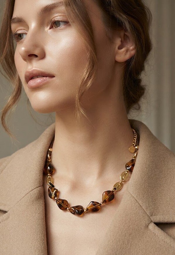 Wholesaler WEC Bijoux - Two-tone choker necklace — Tortoiseshell effect beads & Gold-plated stainless steel