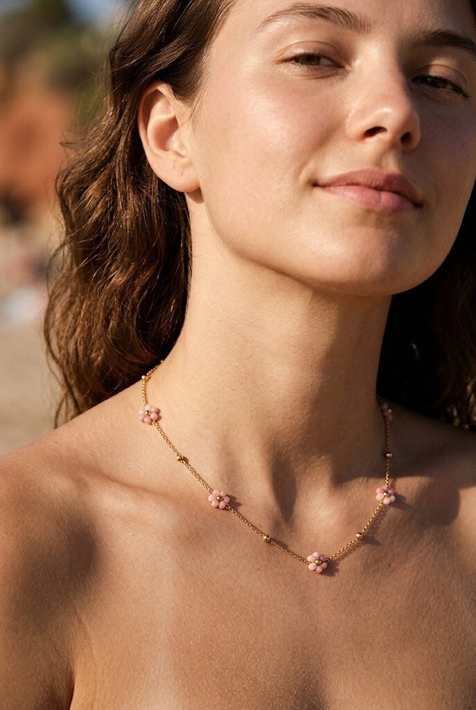 Grossiste WEC Bijoux - Colliers Floraux en Acier Inoxydable & Perles Facettées