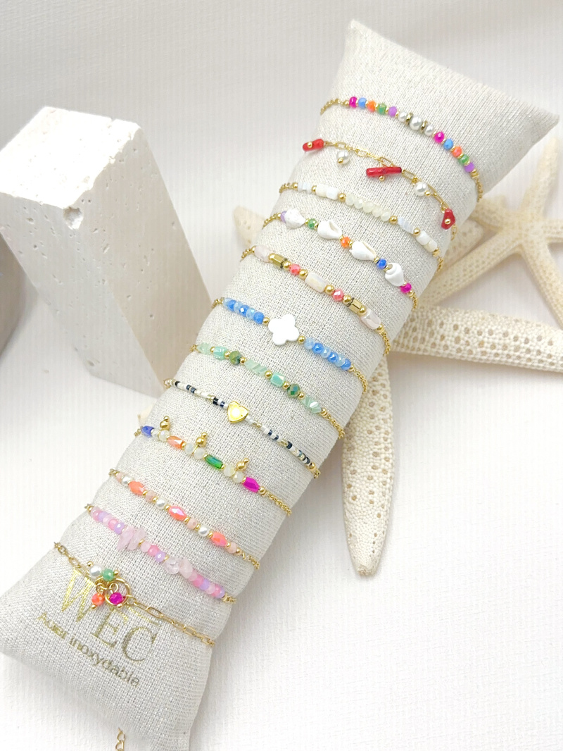 Grossiste WEC Bijoux - LOT DE 12 BREACELETS EN ACIER + PRESENTOIR