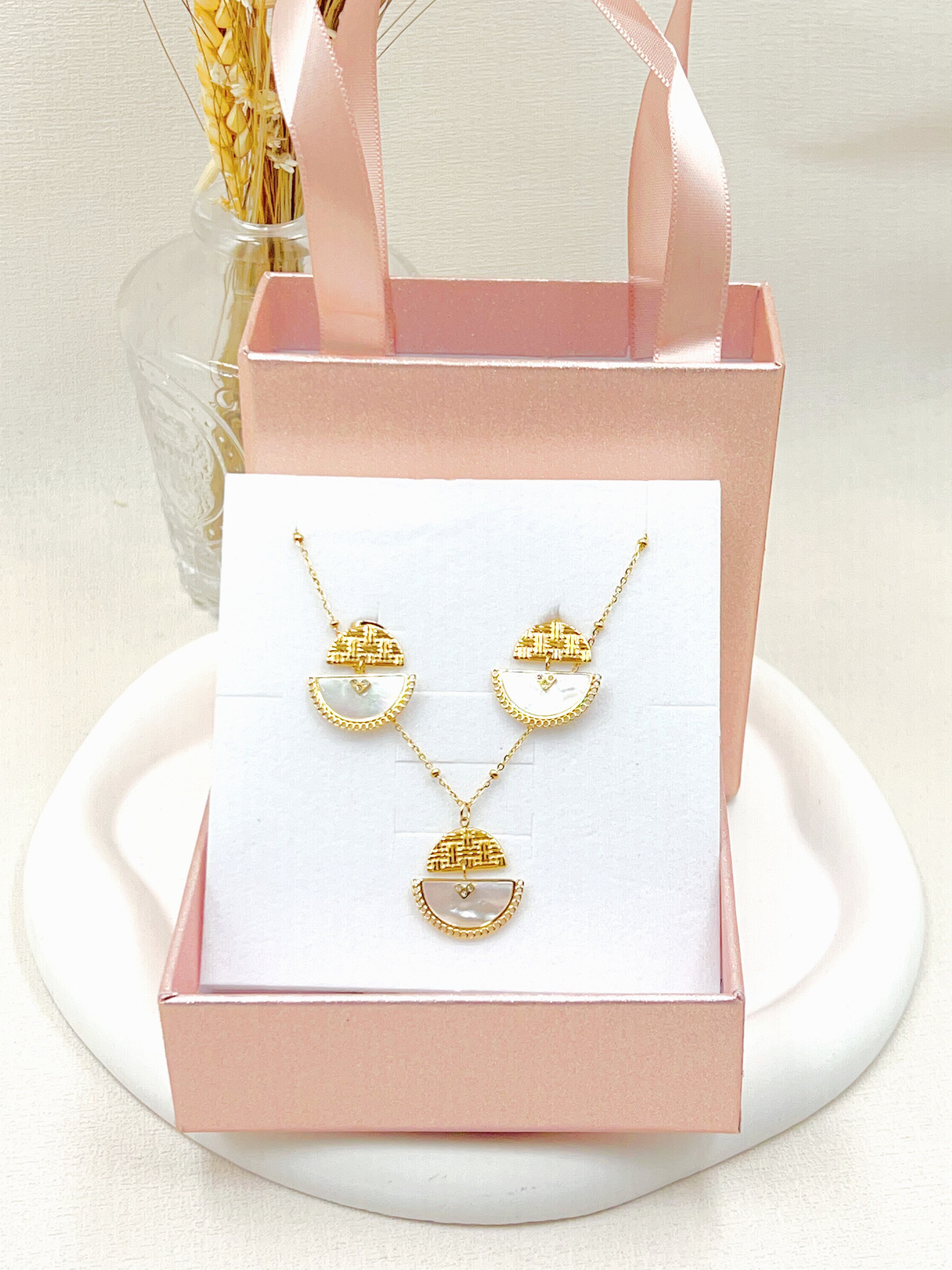 Grossiste WEC Bijoux - COFFRET COLLIER+BOUCLES D'OREILLES EN ACIER INOXDABLE