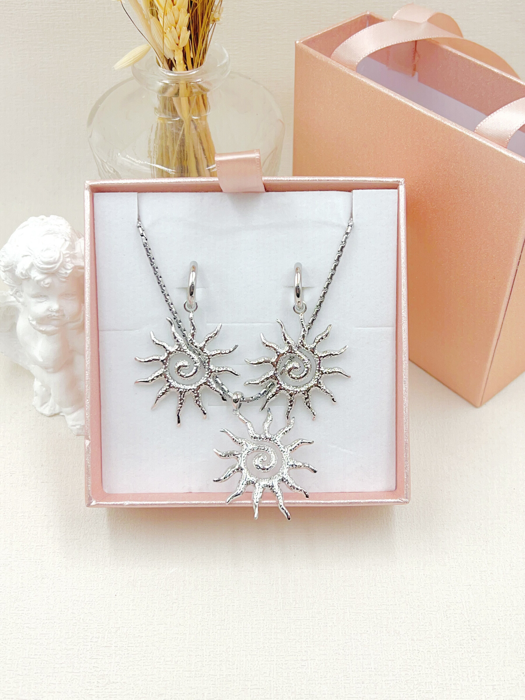 Grossiste WEC Bijoux - COFFRET BOUCLE D'OREILLE + COLLIER EN ACIER INOXYDABLE
