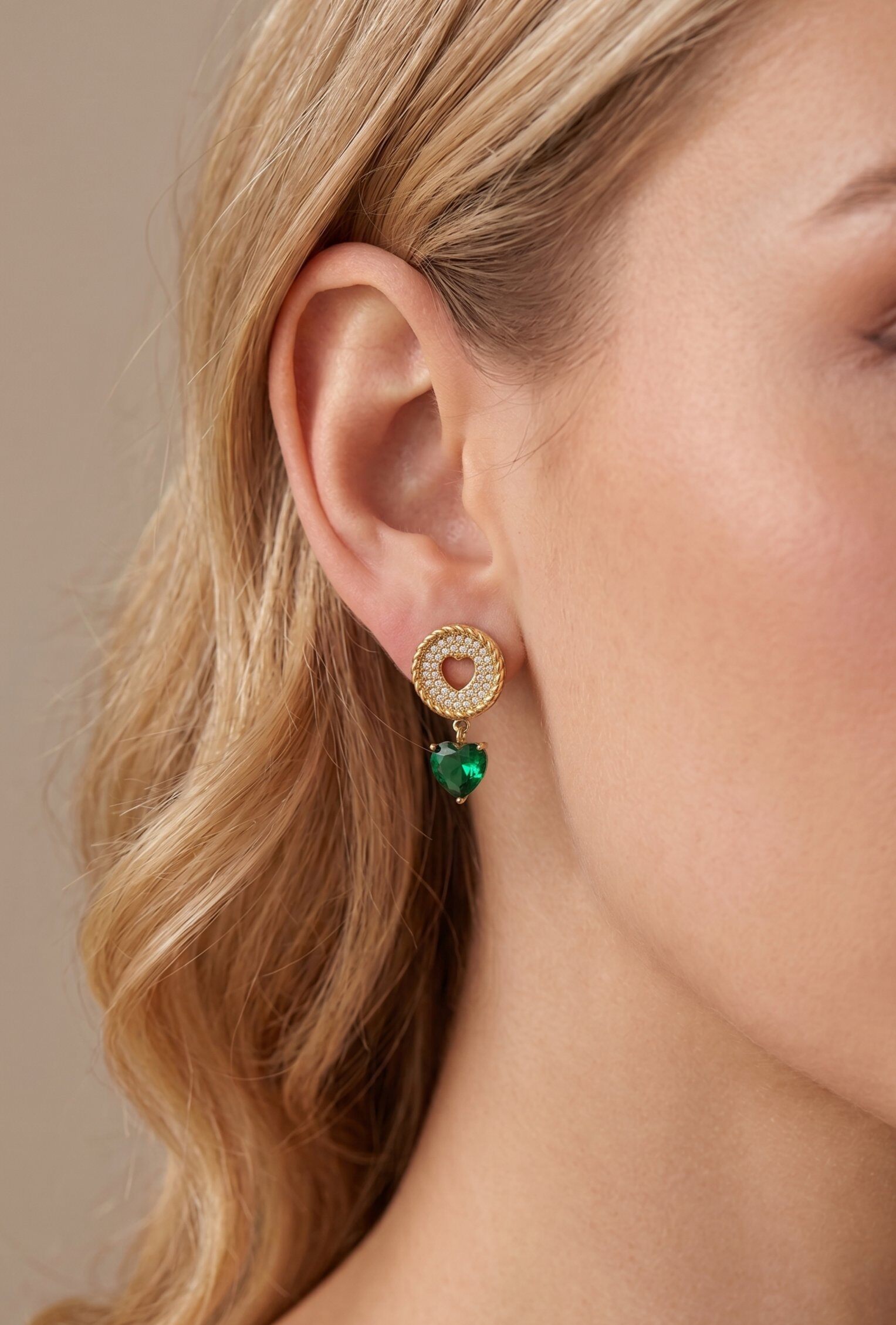 Grossiste WEC Bijoux - Boucles d'Oreilles Cœur – Acier Inoxydable Doré