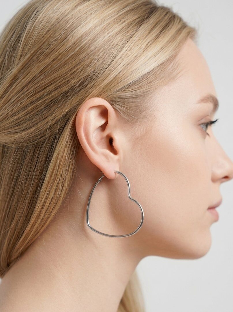 Grossiste WEC - Boucle d'oreilles Créoles Coeur Intemporelles en Acier Inoxydable