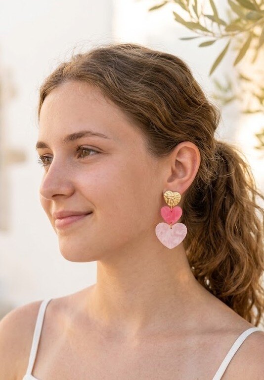 Grossiste WEC - Boucles d'Oreilles Pendantes Triple Cœur en Acier inoxydable