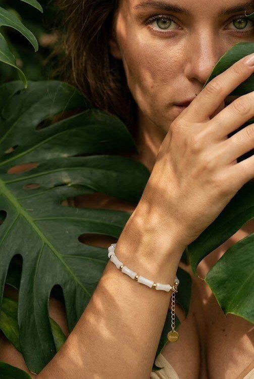 Grossiste WEC - BRACELETS EN ACIER INOXYDABLE AVEC PIERRE NATURELLE