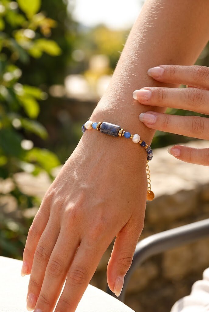 Grossiste WEC - Bracelet en Acier Inoxydable – Éclat Marin et Pierres Naturelles