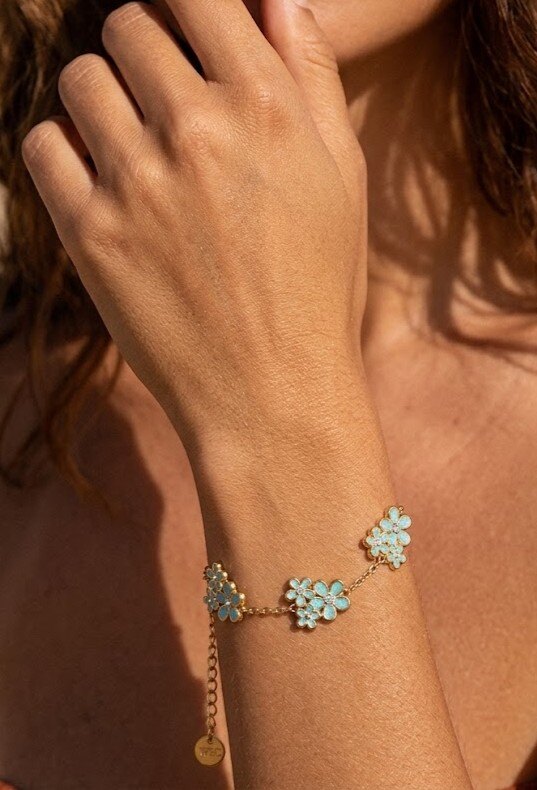 Grossiste WEC - Bracelets en Acier Inoxydable Doré - Collection « Éclosion Florale »