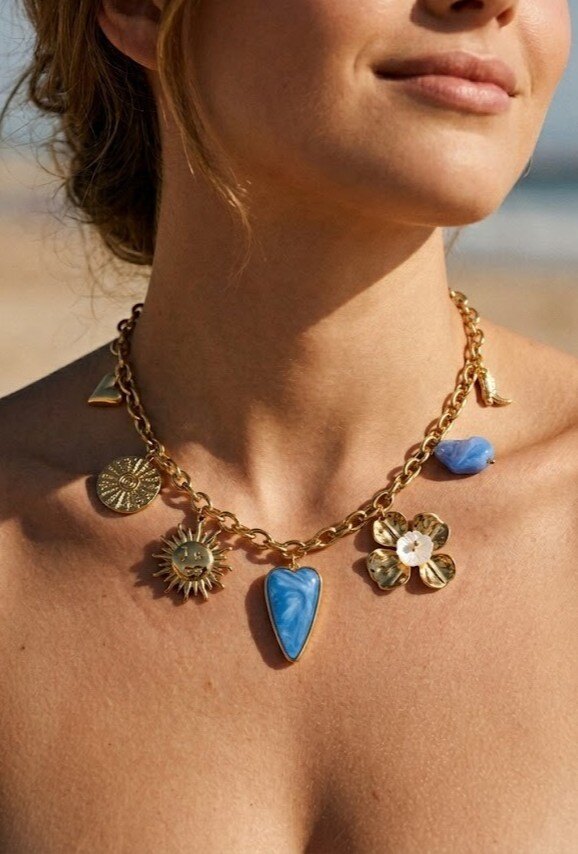 Grossiste WEC - Collier Multi-Charmes en Acier Inoxydable – Collection Bohème Chic