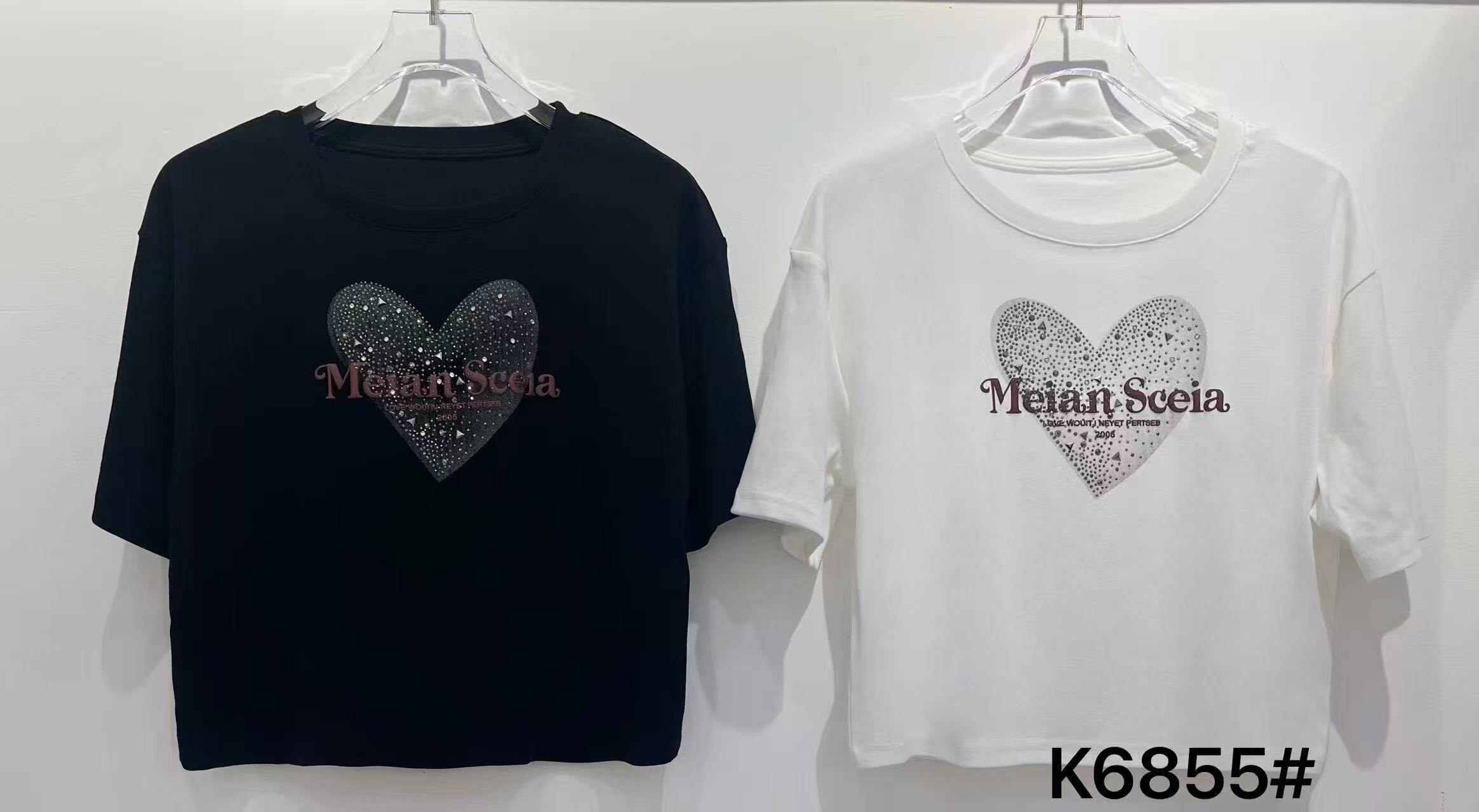 Wholesaler WEILCO - BI-STRETCH T-SHIRT WITH A HEART IN THE MIDDLE, INSCRIPTION MEIAN SCEIA LOVE WOULD NEVER PERTSEB 2006