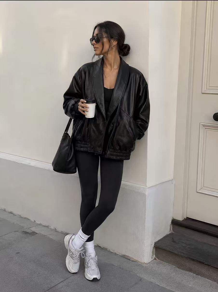 Grossiste WEILCO - VESTE EN CUIR SYNTHÉTIQUE AVEC COL CHÂLE ET DOUBLE BOUTON
