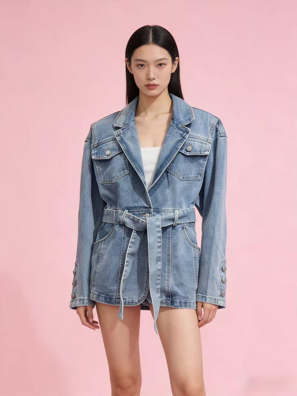 Grossista WEILCO - GIACCA DENIM OVER CON SPALLIERA SLAVATO CON LA CINTURA