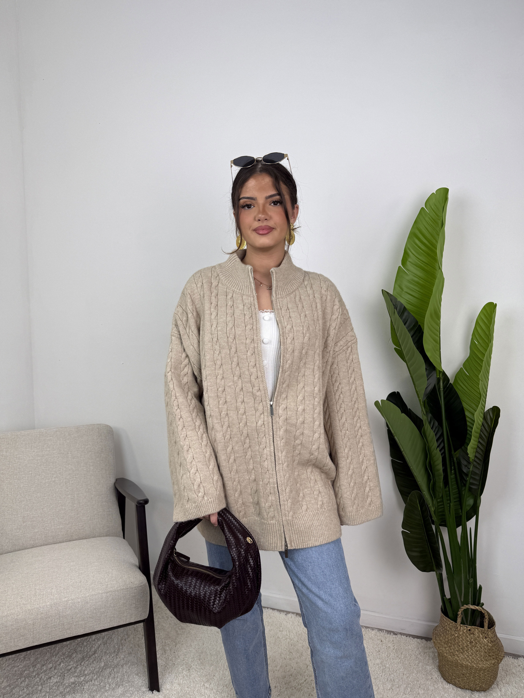 Großhändler White Icy by Shako - Lyra Strickjacke – Zopfmuster mit Reißverschluss