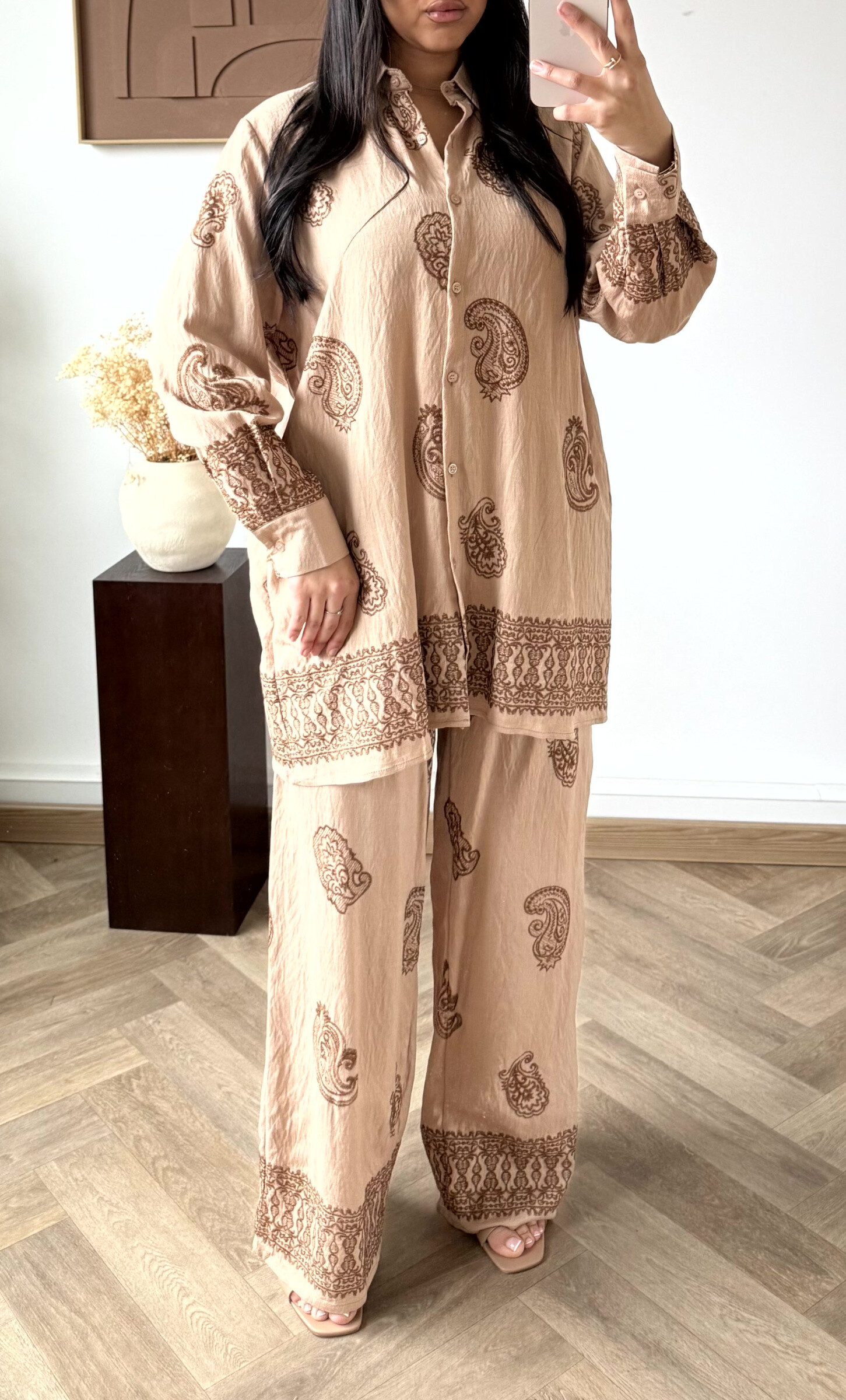 Wholesaler White Icy - 2 piece oriental embroidery set