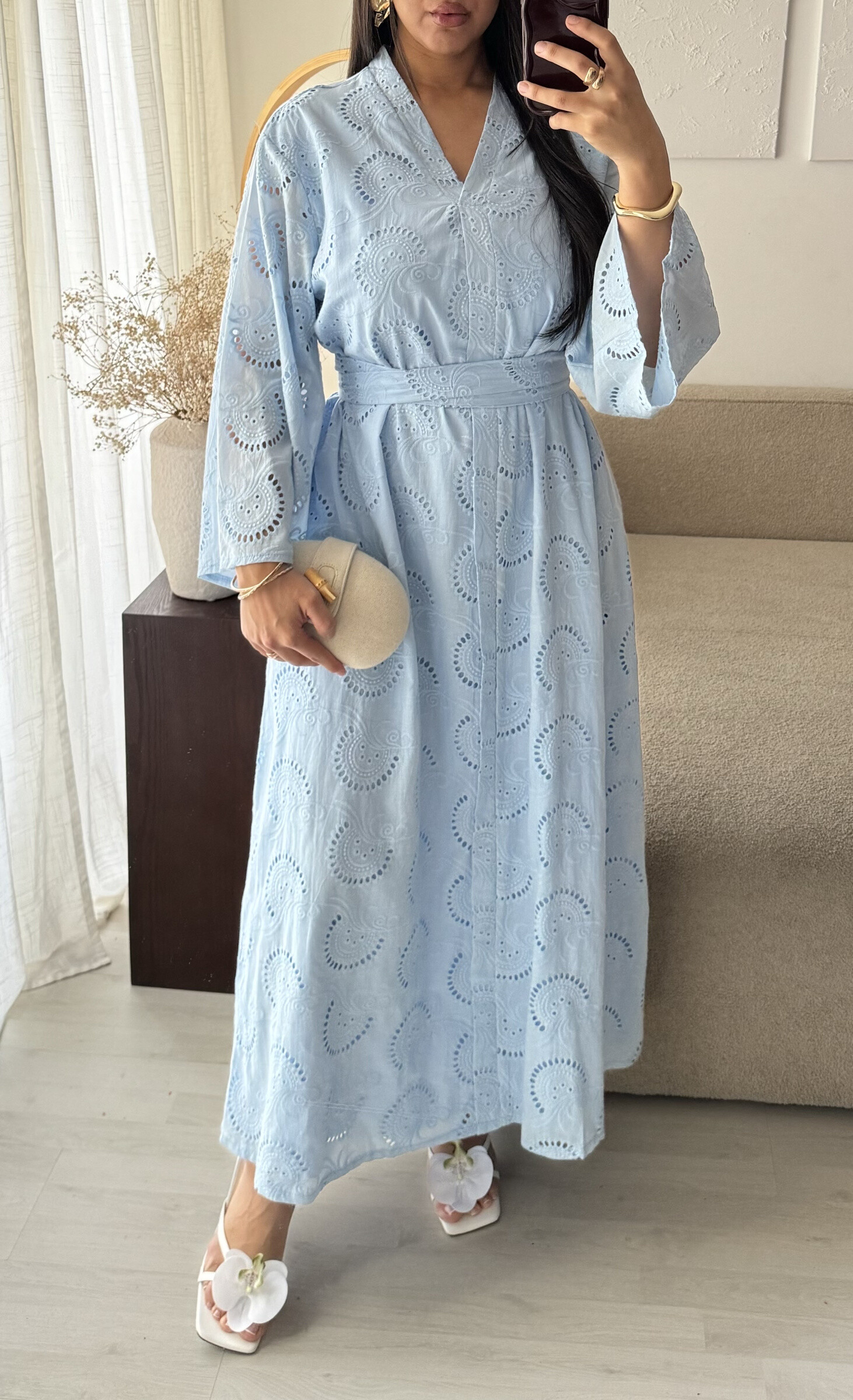 Grossista White Icy - Abito Mastour in pizzo inglese con cintura
