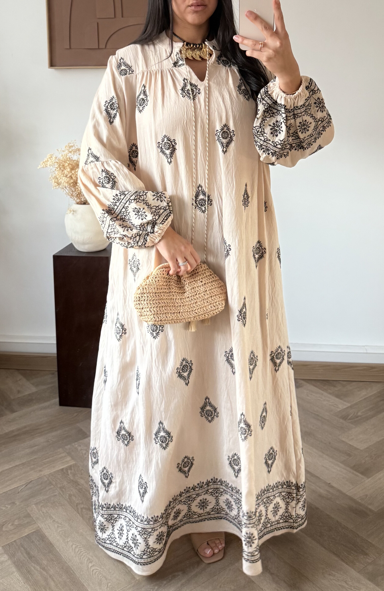 Mayorista White Icy - Vestido de bordado oriental grande