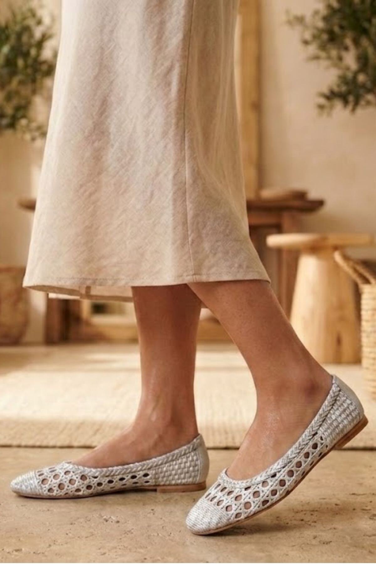 Grossiste WILADY - Ballerines tressées ajourées