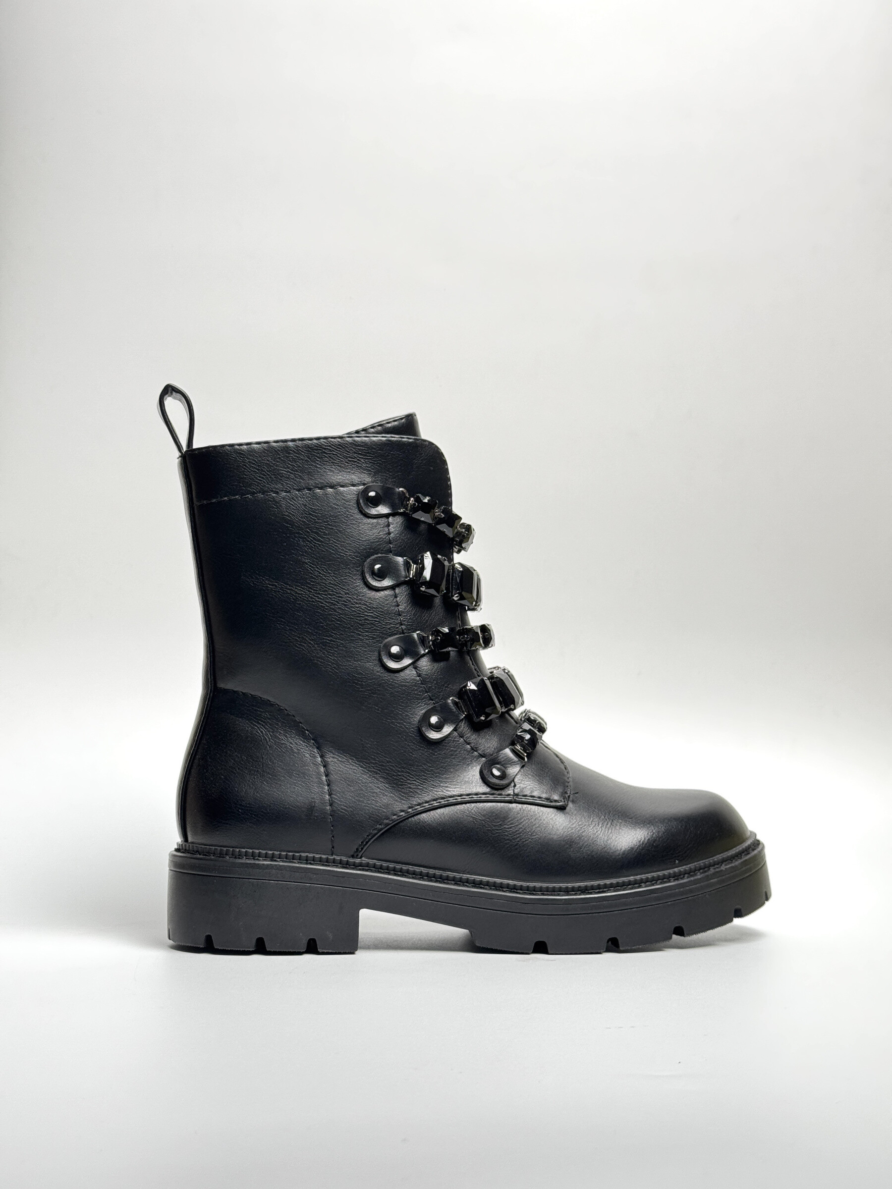 Wholesaler WILADY - Elegant, comfortable boots