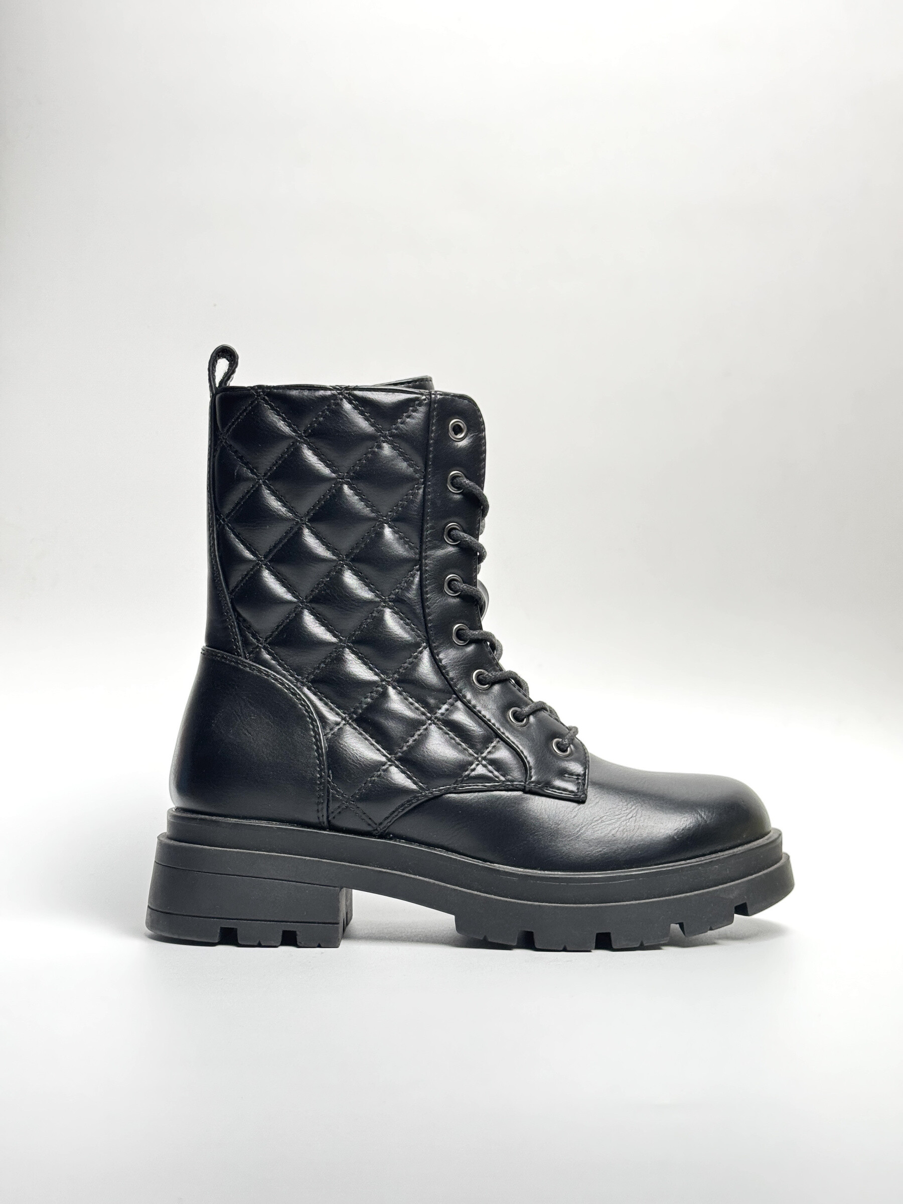 Wholesaler WILADY - Elegant, comfortable boots