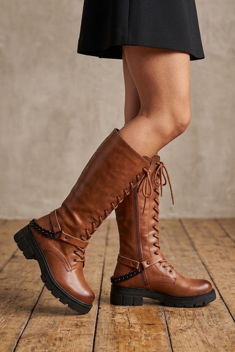 Grossiste WILADY - Bottes à lacets et chaîne amovible