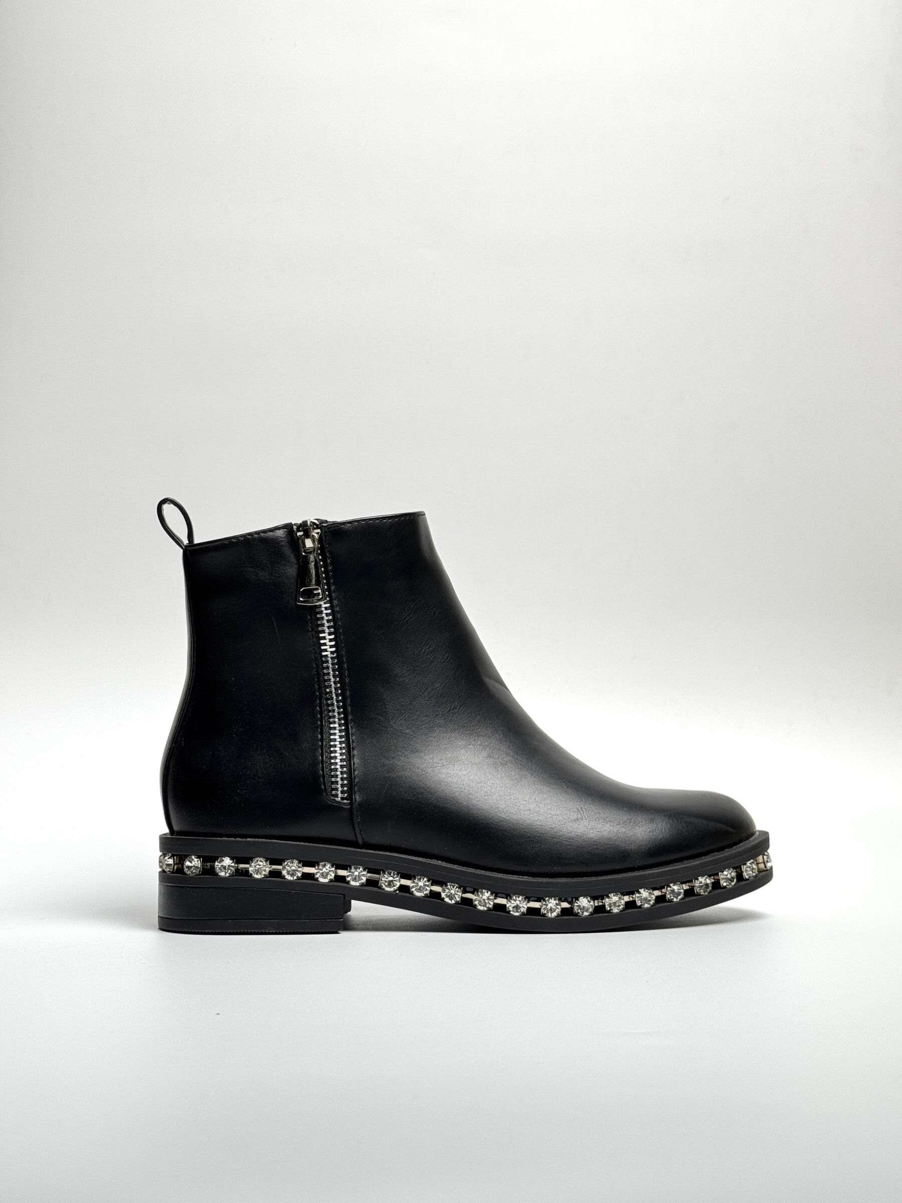 Wholesaler WILADY - Elegant, comfortable boots