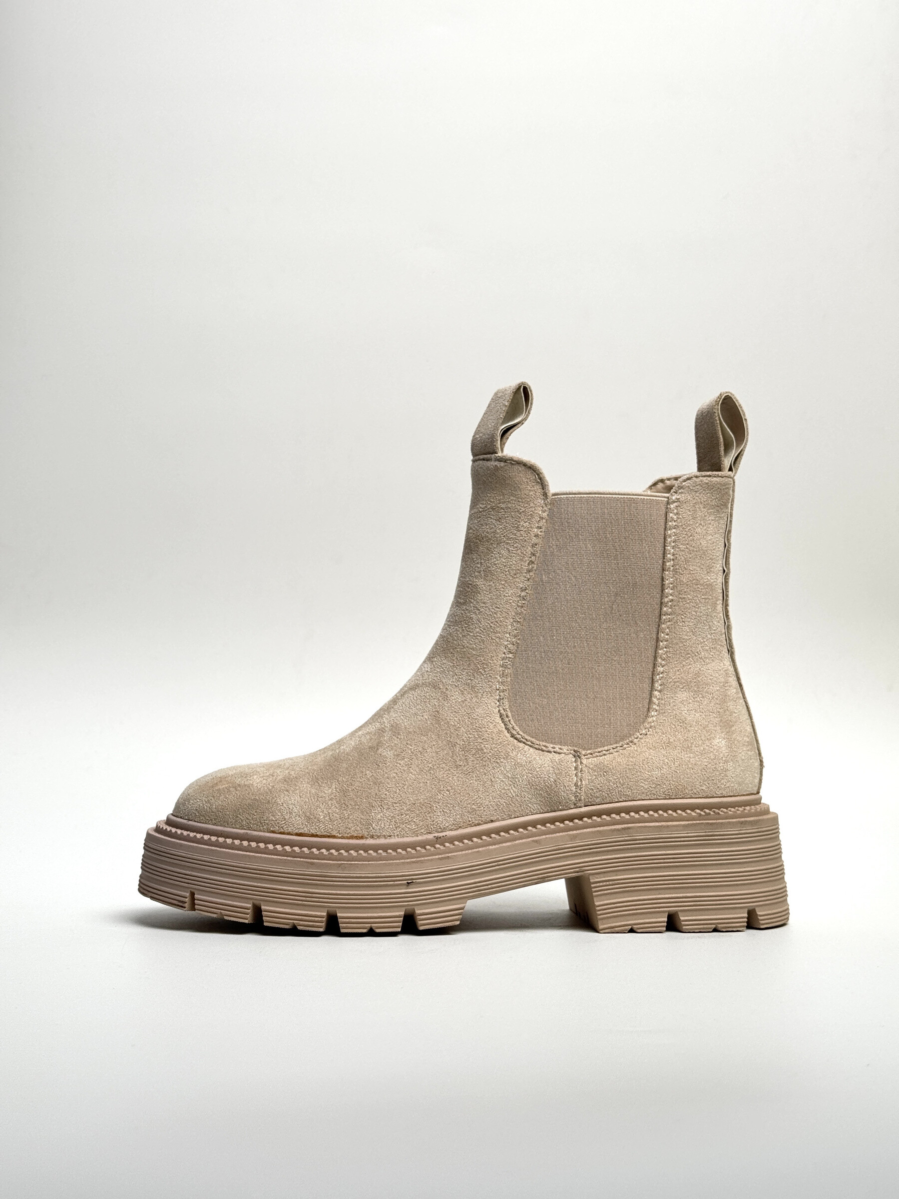Wholesaler WILADY - Elegant, comfortable boots