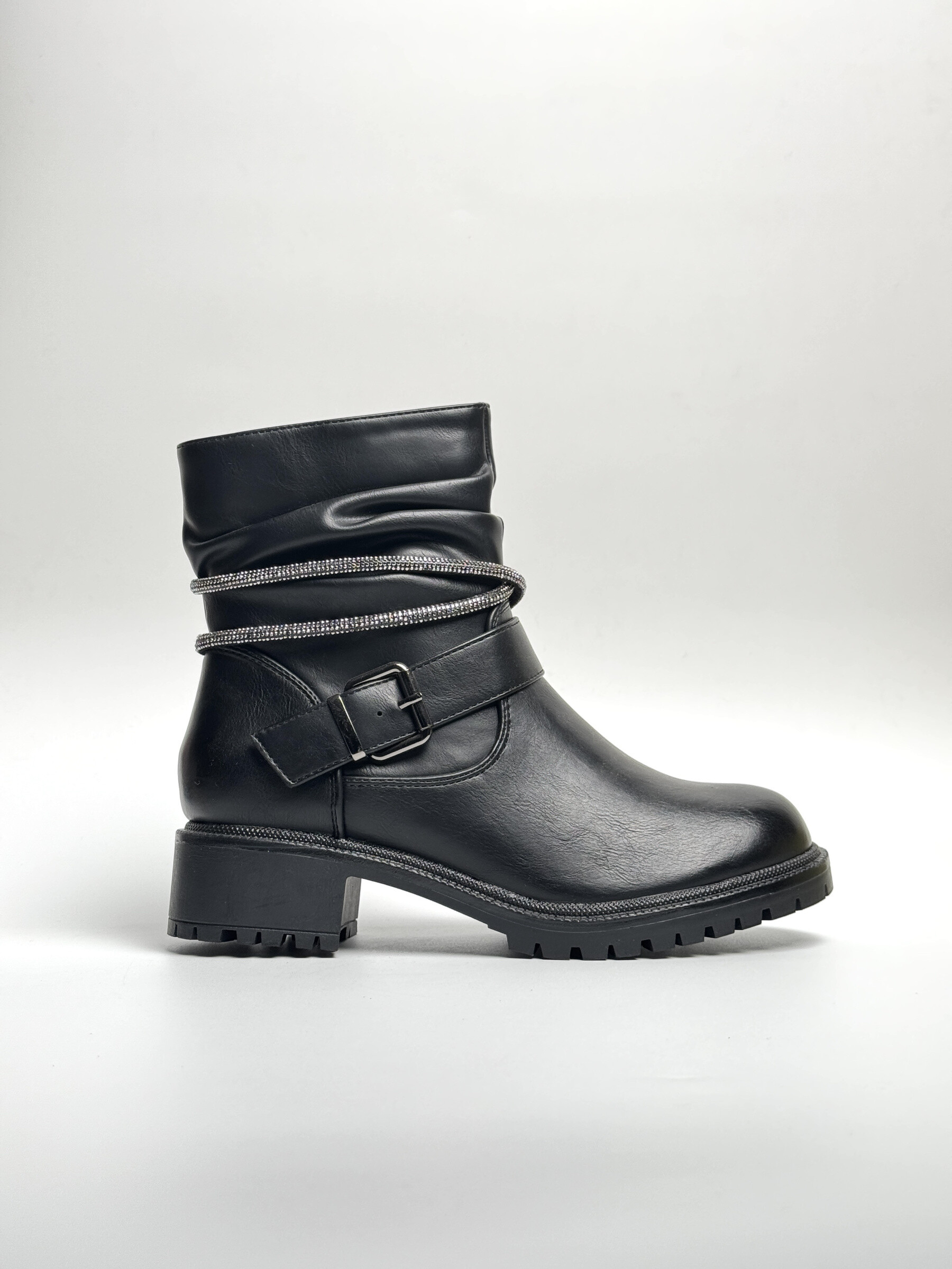 Wholesaler WILADY - Elegant, comfortable boots