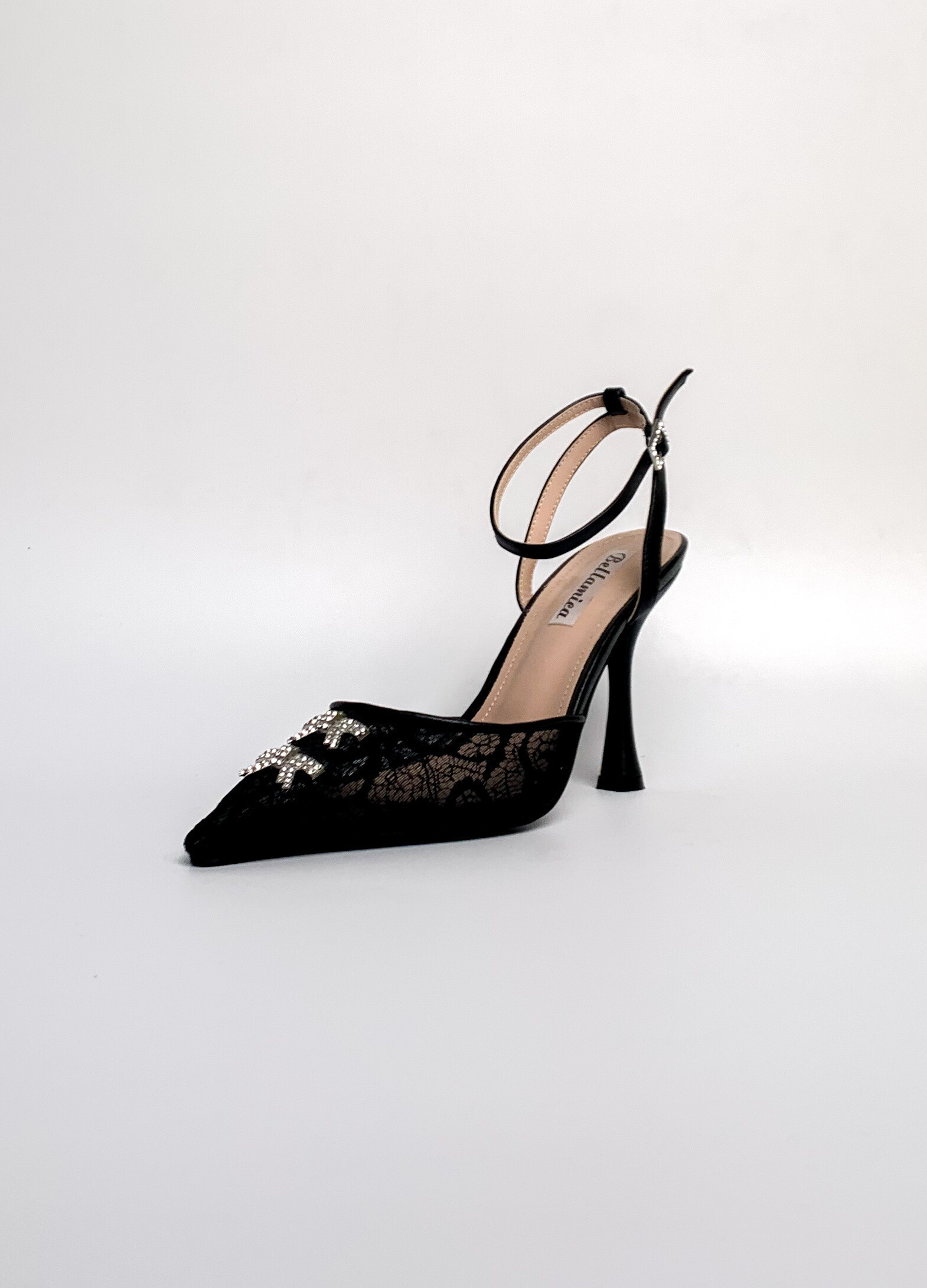 Wholesaler WILADY - Lace pumps with rhinestone details