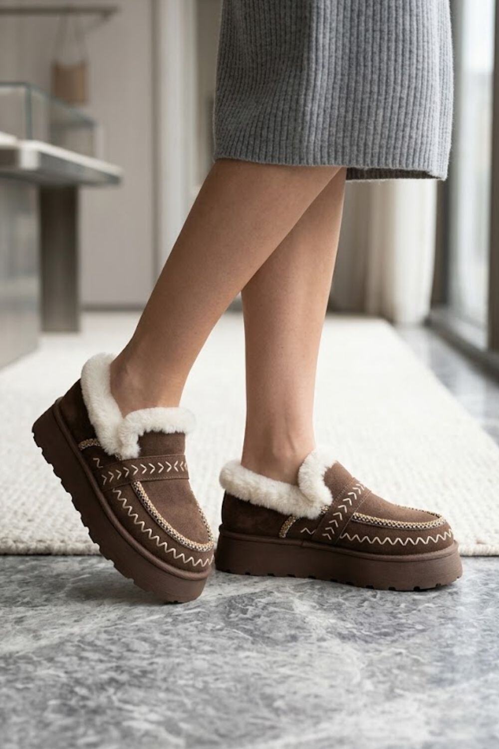 Grossiste WILADY - Mocassins plateforme fausse fourrure