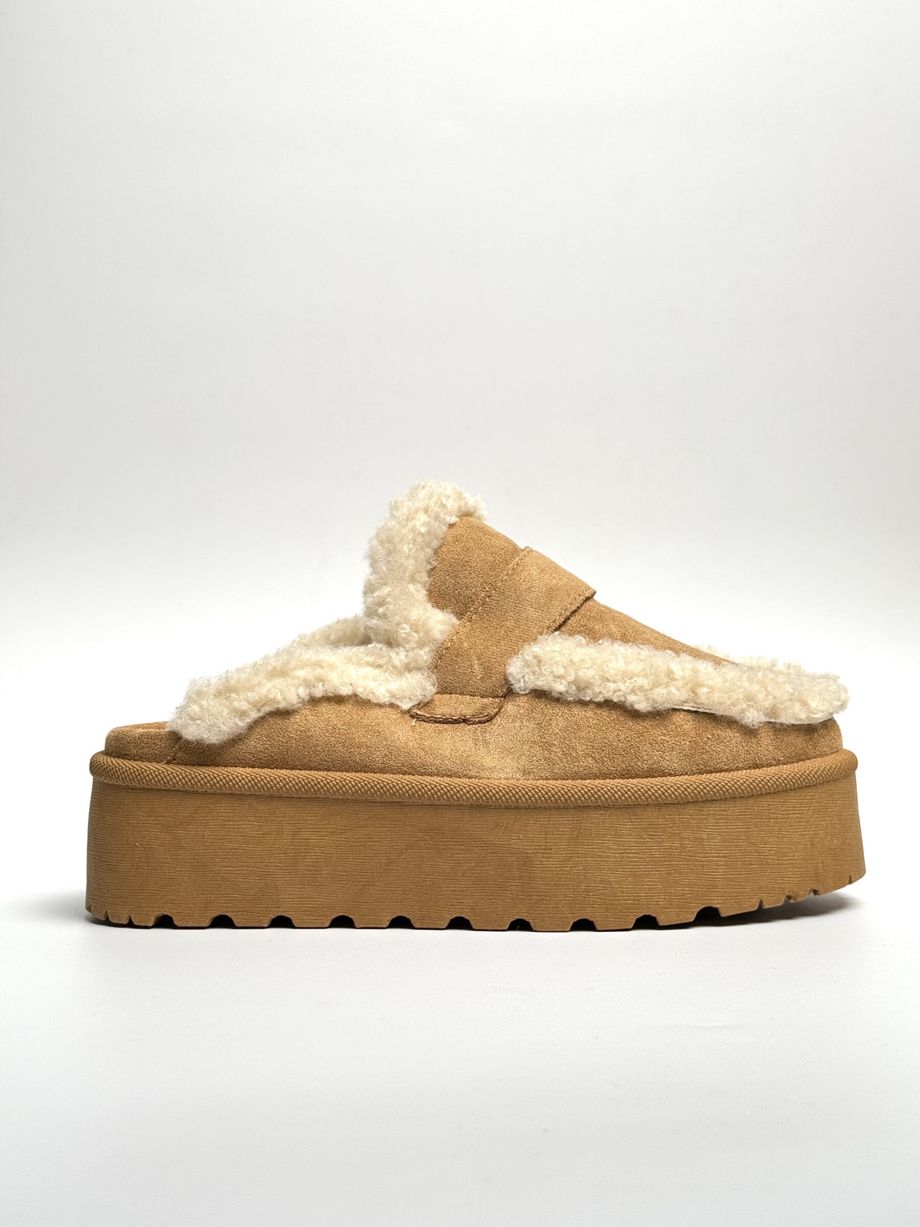 Wholesaler WILADY - Elegant, comfortable clogs