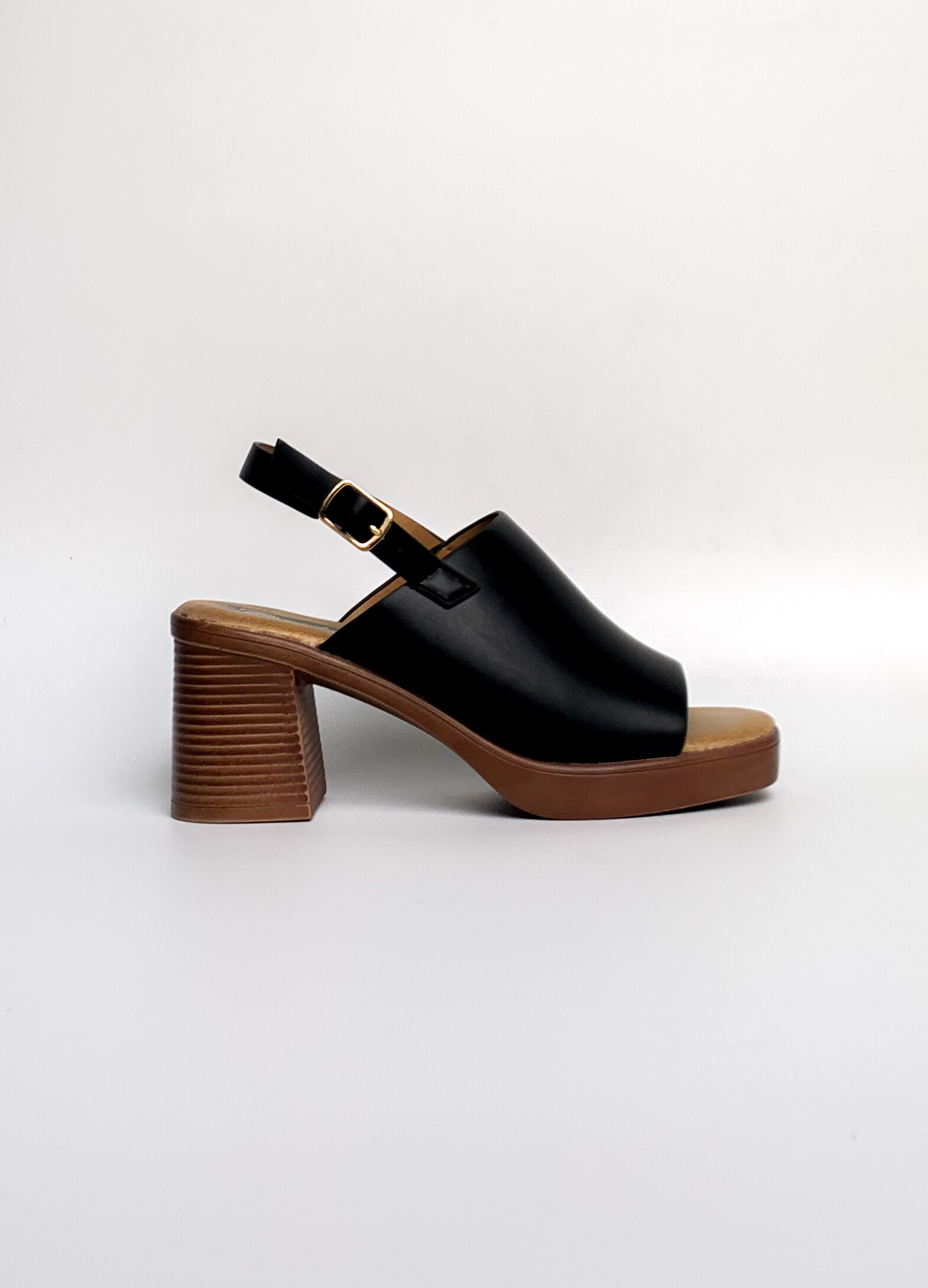 Wholesaler WILADY - Trendy faux leather clogs