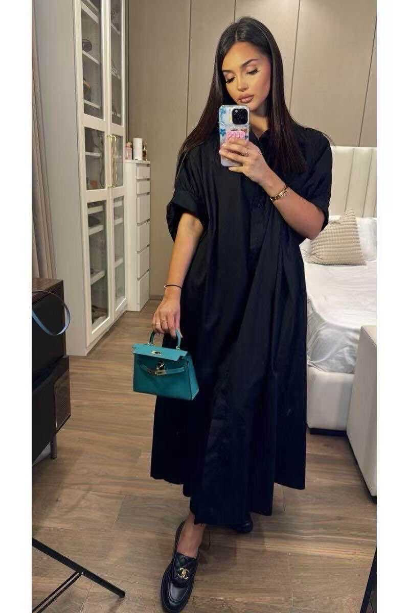 Long cotton shirt dress, made in Italy for the elegant woman. Perfect for spring/summer 2025.