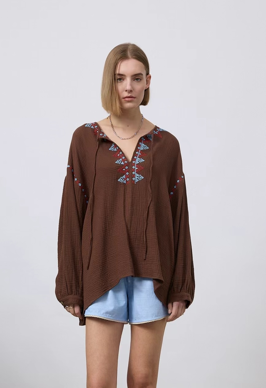 Grossista WIYA SRL - Blusa con scollo a V in cotone garzato