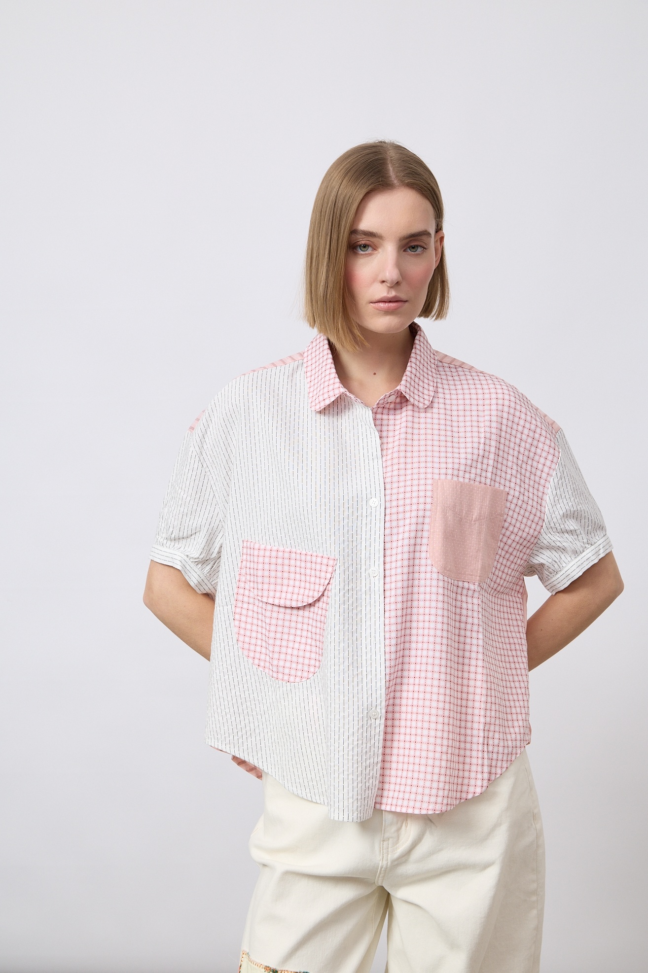 Wholesaler WIYA SRL - CROPPED SHIRT WITH TWO POCKETS