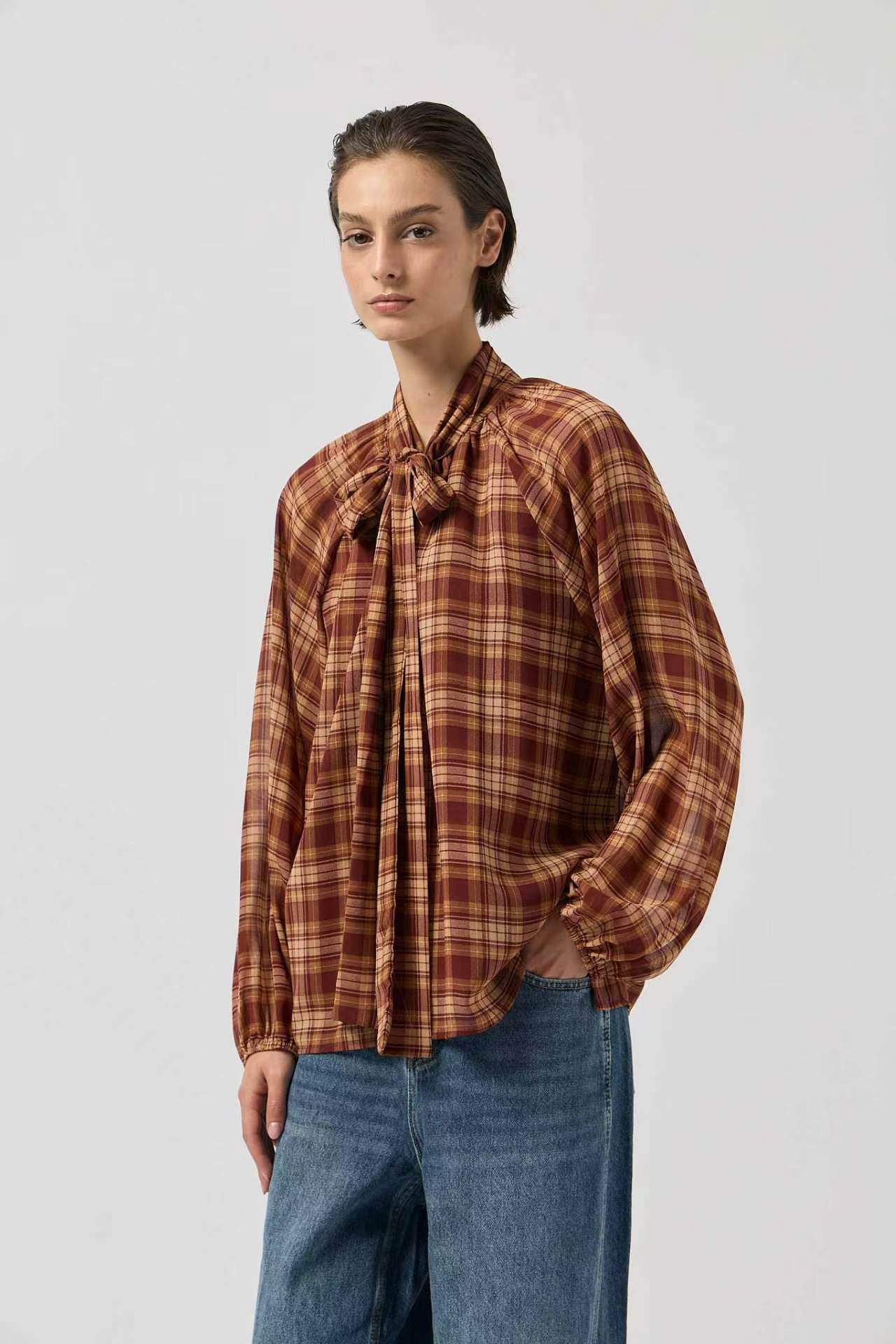 Wholesaler WIYA SRL - TARTAN BOW BLOUSE