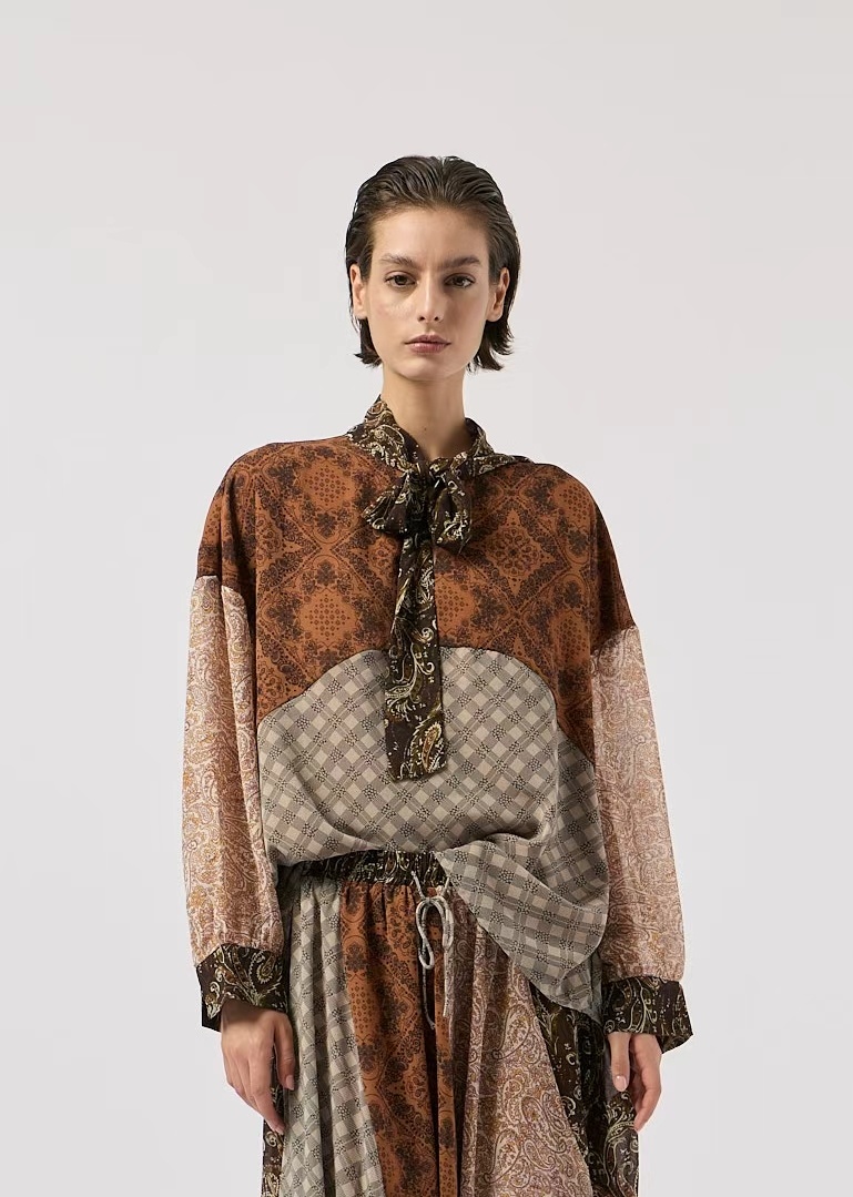 Wholesaler WIYA SRL - Mixed print blouse