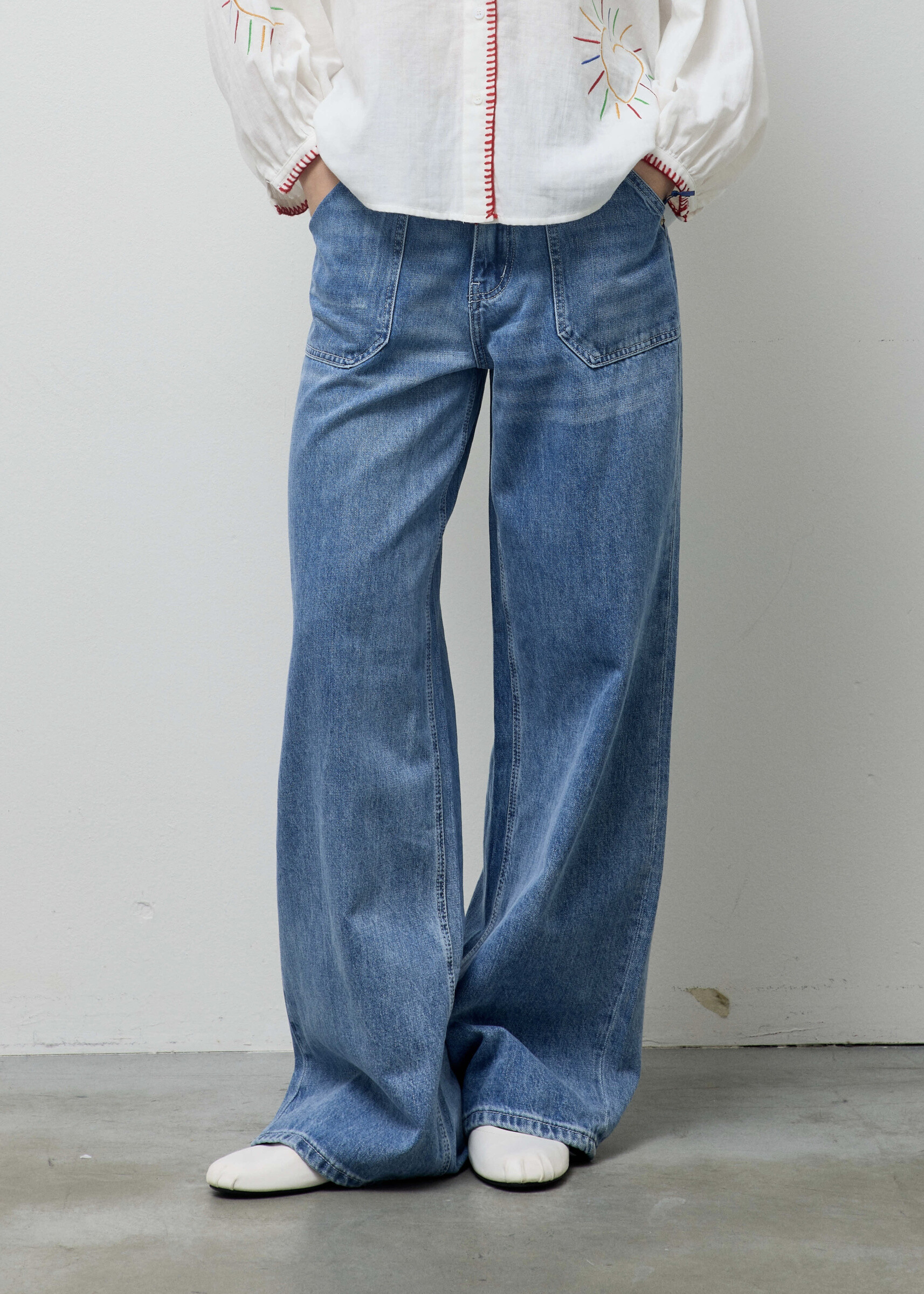 Grossista WIYA SRL - Jeans stile workwear con ampie tasche