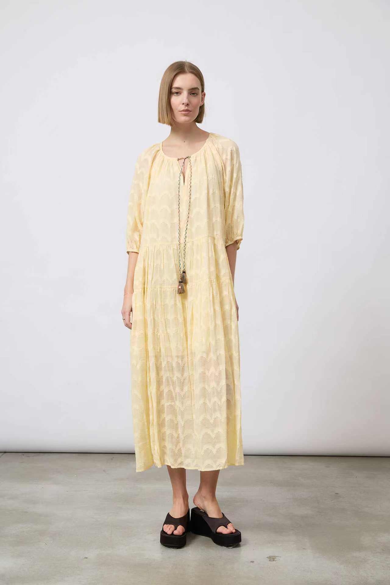 Wholesaler WIYA SRL - Dress with wave stitching
