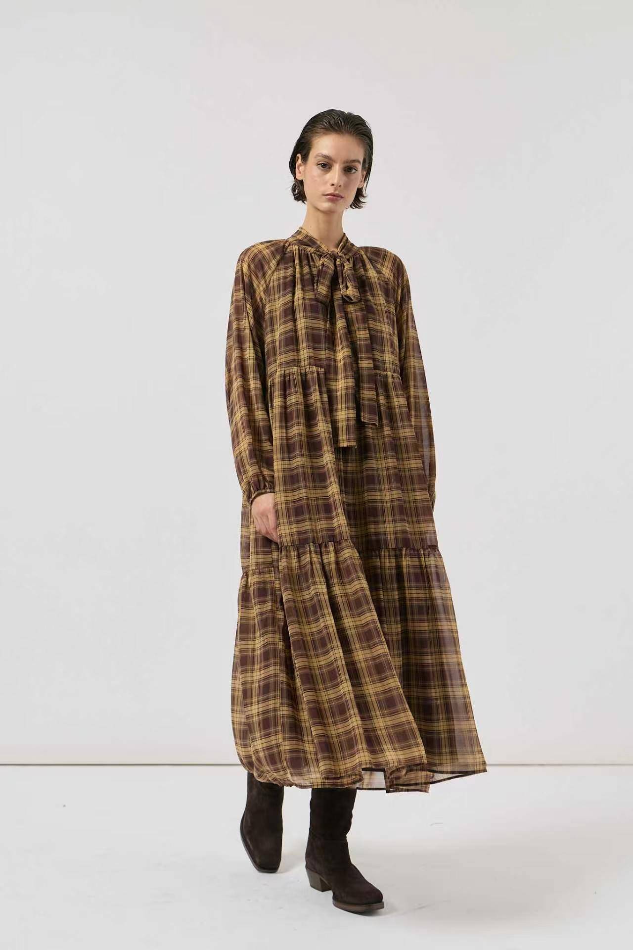 Wholesaler WIYA SRL - TARTAN BOW DRESS