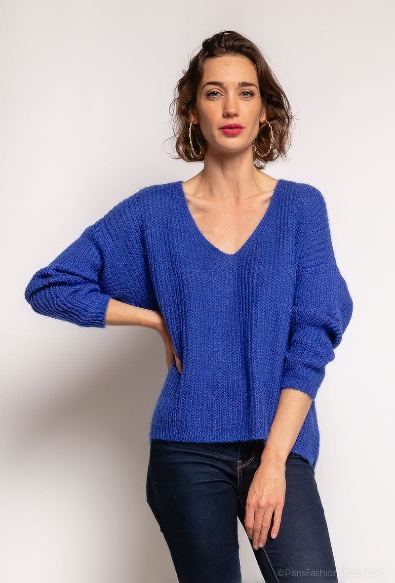 Wholesaler Women - Jumper with V neck