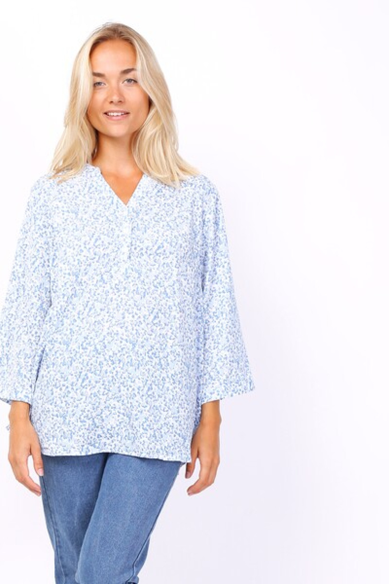 Wholesaler World Fashion - Heart printed blouse